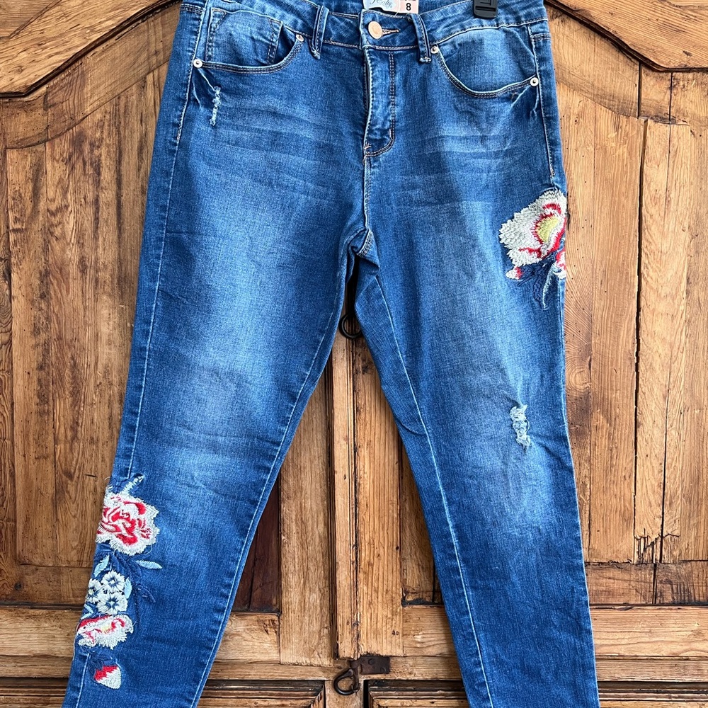 Royalty for Me Jeans embroidered
